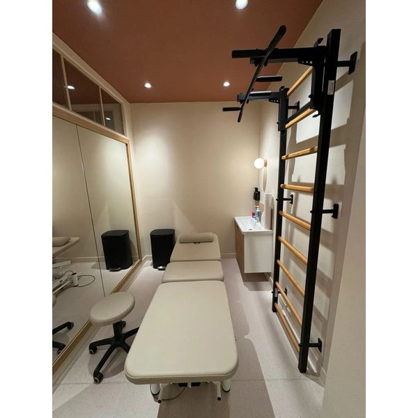 Drabinka gimnastyczna z drążkiem 731 BenchK - czarna