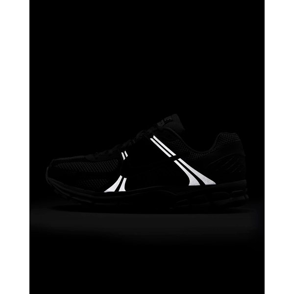 Buty Zoom Vomero 5 Nike