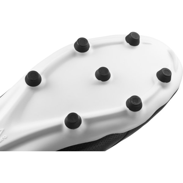 Buty piłkarskie korki Tacco II Premier FG Umbro - czarne