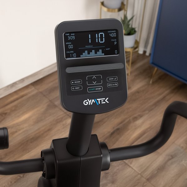 Rower poziomy z obrotowym siedziskiem XBR8000 Gymtek
