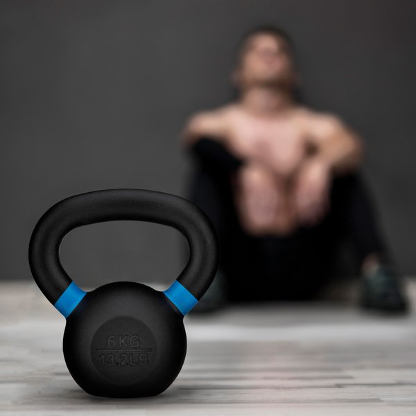 Hantla Kettlebell Żeliwna 6kg Gymtek