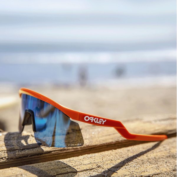 Okulary przeciwsłoneczne Hydra Oakley - crystal black prizm violet