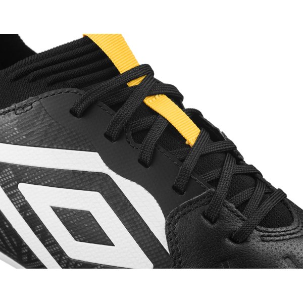 Buty piłkarskie korki Tacco II Premier FG Umbro - czarne