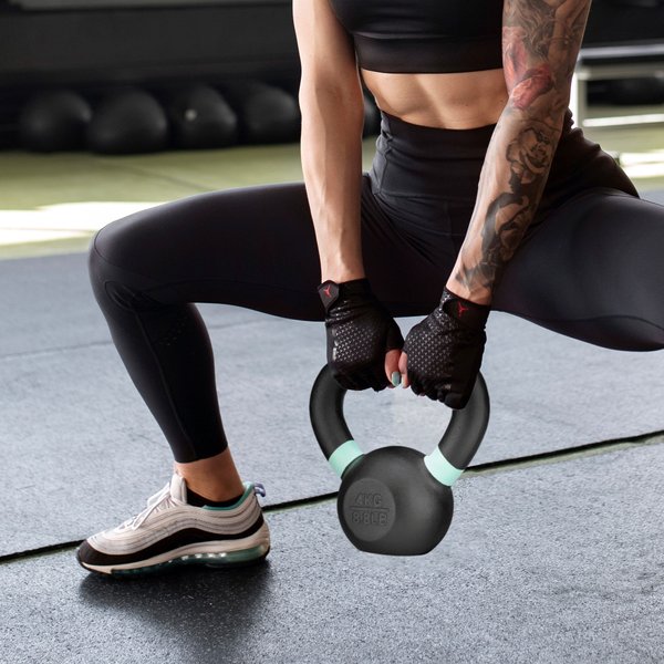 Hantla Kettlebell Żeliwna 4kg Gymtek