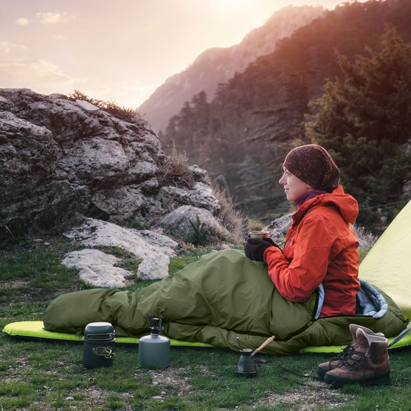 Śpiwór Hooded z kapturem ThermoCore 250, całoroczny Outtec - hooded zielony