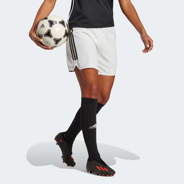 Spodenki damskie Tiro 23 Adidas - białe