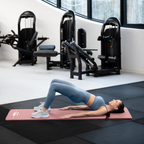 Mata do ćwiczeń, jogi NBR 1,5cm Gymtek - różowa