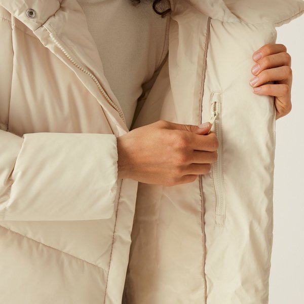 Płaszcz puchowy damski Nurie Regatta - light vanilla