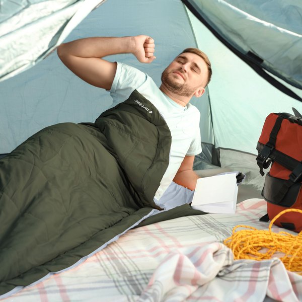 Śpiwór z kapturem lekki, kołdra Thermolite Outtec - zielony