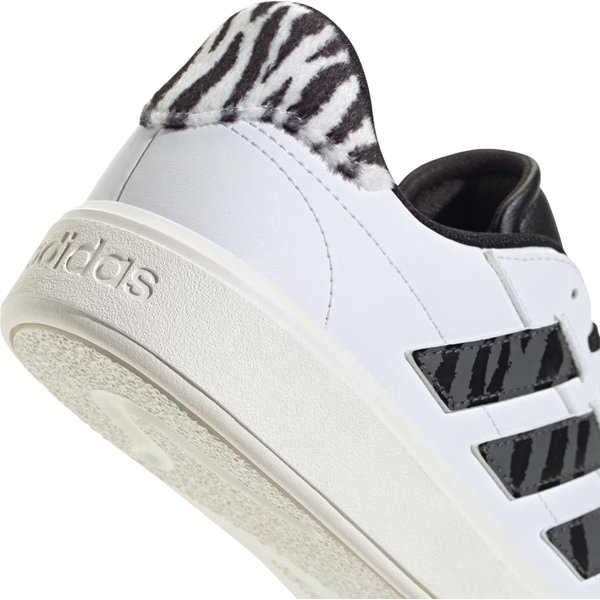 Buty Courtblock Wm's Adidas - białe