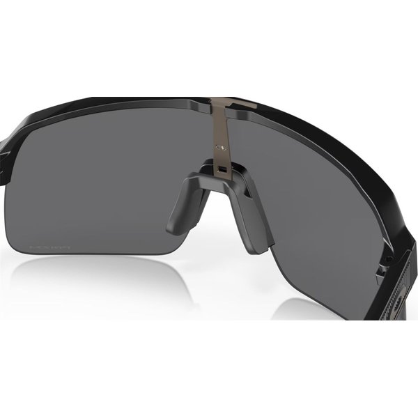Okulary przeciwsłoneczne Sutro Lite Oakley - czarny