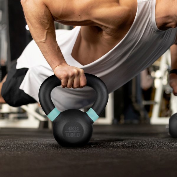 Hantla Kettlebell Żeliwna 4kg Gymtek