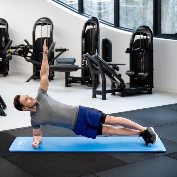 Mata do ćwiczeń, jogi NBR 1,5cm Gymtek - niebieska