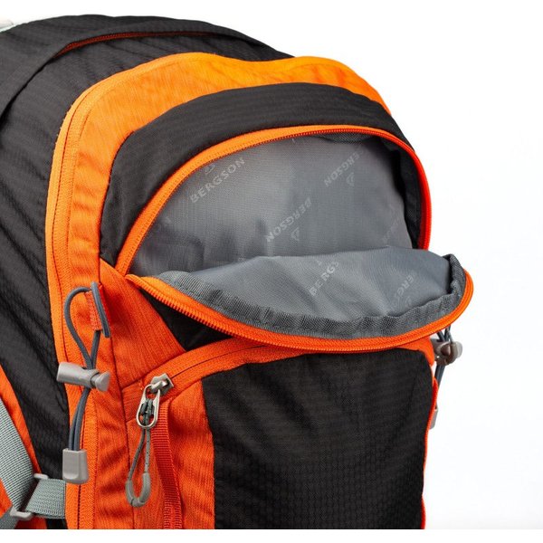 Plecak Turystyczny Molde 30L Bergson - Czarno-czerwony - Sport-Shop.pl