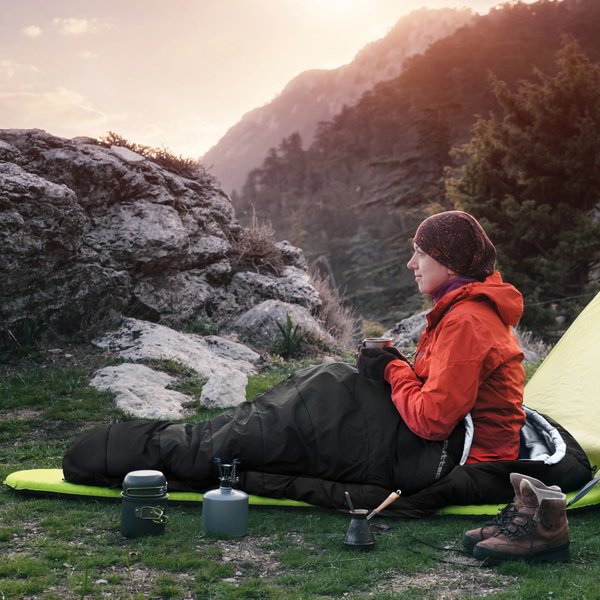 Śpiwór z kapturem Mumia lekki Outtec