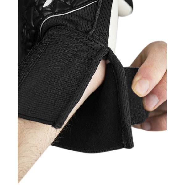 Rękawice bramkarskie Attrakt Starter Latexfree Solid Reusch - black