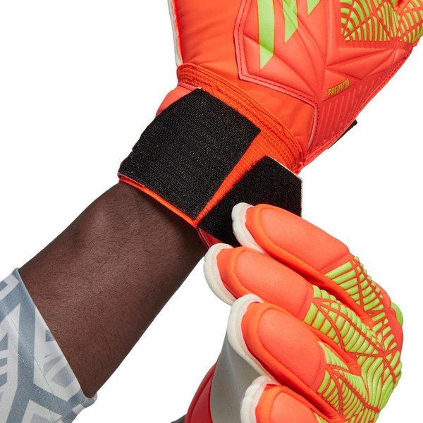 Rękawice bramkarskie Predator Edge Fingersave Match Adidas