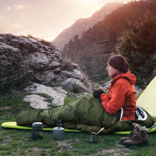 Śpiwór z kapturem Mumia Explorer, ciepły, całoroczny Outtec - zielony