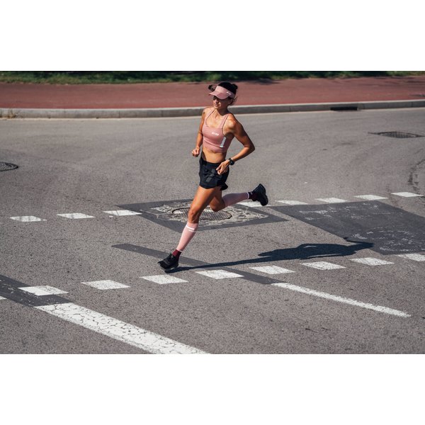 Daszek do biegania The Run Cep - white