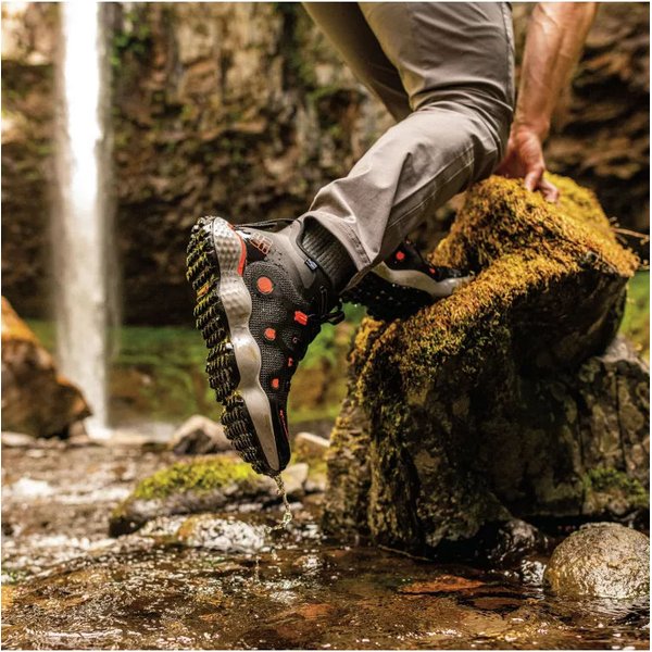 Buty Escape Thrive Endure Columbia - czarny/pomarańczowy