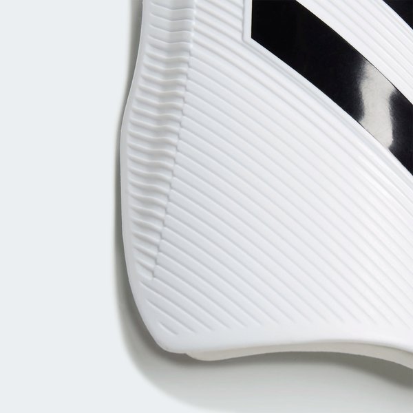Ochraniacze piłkarskie Tiro Club EU Shin Guards Adidas