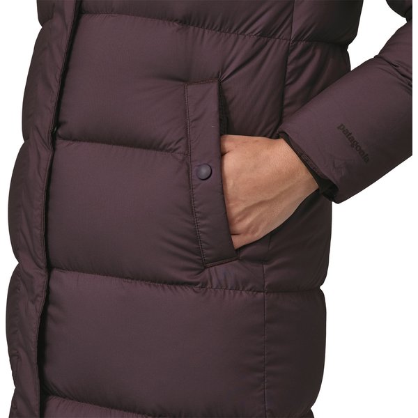 Płaszcz puchowy damski Silent Down Long Parka Patagonia - black