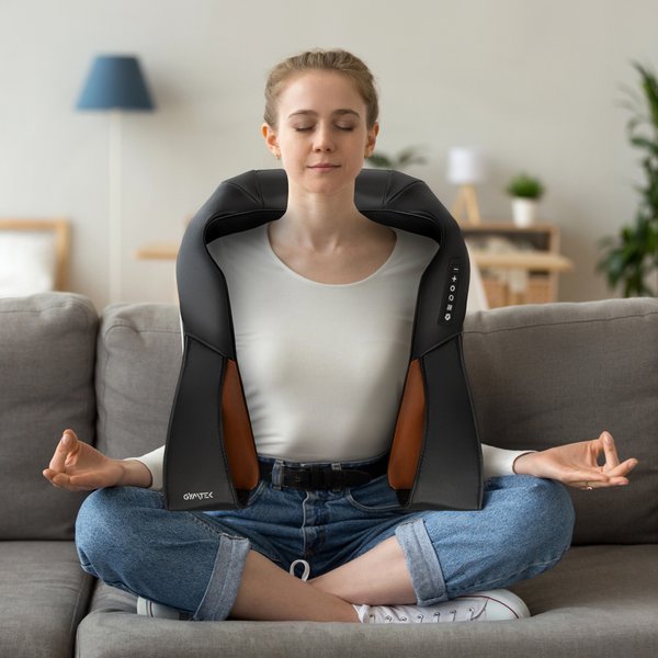Masażer karku przeciwbólowy Shiatsu Gymtek - brązowo-czarny