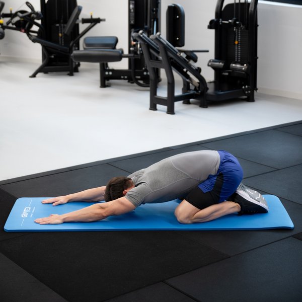 Mata do ćwiczeń, jogi NBR 1,5cm Gymtek - niebieska