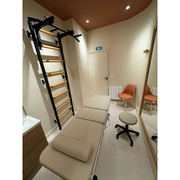 Drabinka gimnastyczna z drążkiem 731 BenchK - czarna