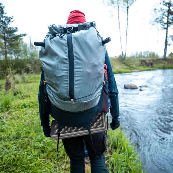 Karimata, siedzisko 38x28x1cm Outtec - czarna