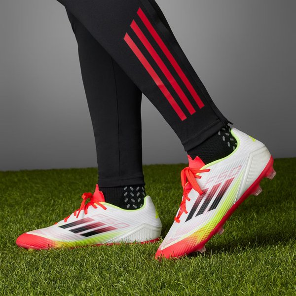 Buty piłkarskie, korki F50 League FG/MG Adidas - white