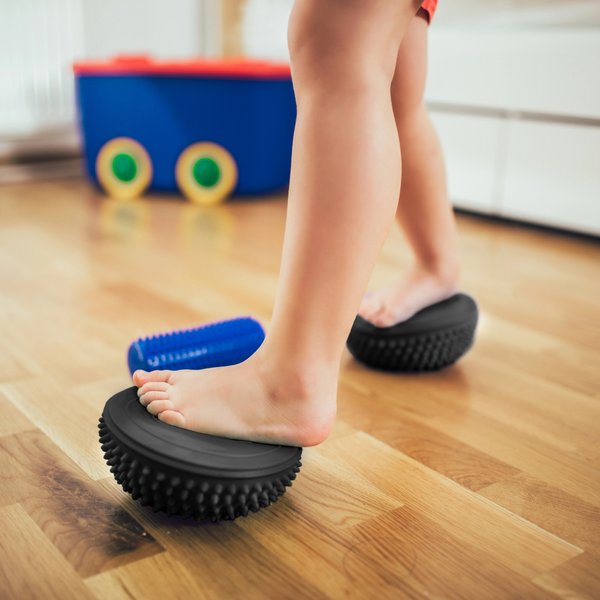 Półkule sensoryczne do masażu, jeżyki do ćwiczeń + pompka Kedica - czarne