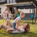 Huśtawka ogrodowa 3-osobowa rozkładana Vivo Luverno - szara