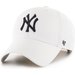 Czapka z daszkiem MLB New York Yankees Raised Basic '47 MVP 47 Brand - biała Czapka z daszkiem MLB New York Yankees Raised Basic '47 MVP 47 Brand - biała
